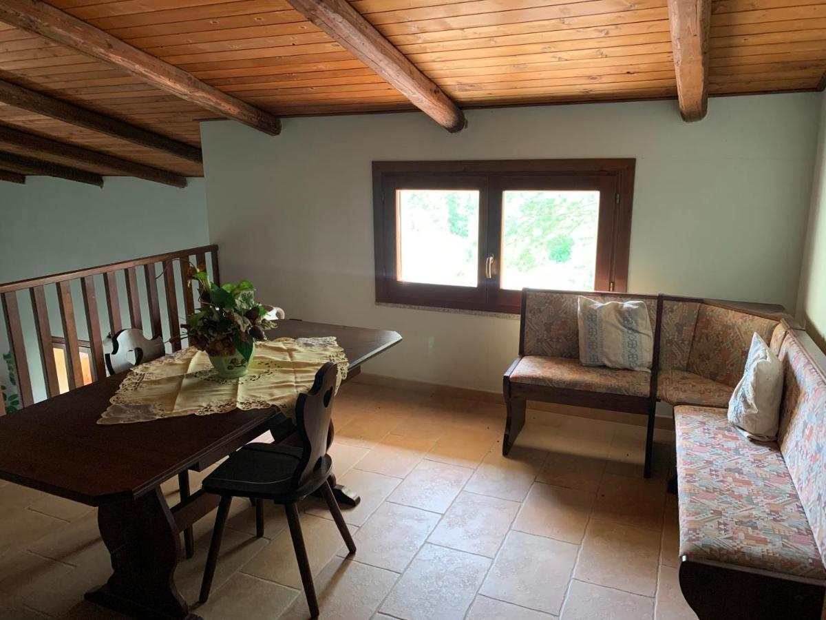 Agriturismo Terra Noas Villaurbana Екстериор снимка